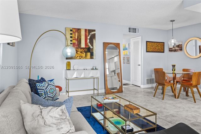 1720 Jefferson St 407, Hollywood, FL 33020