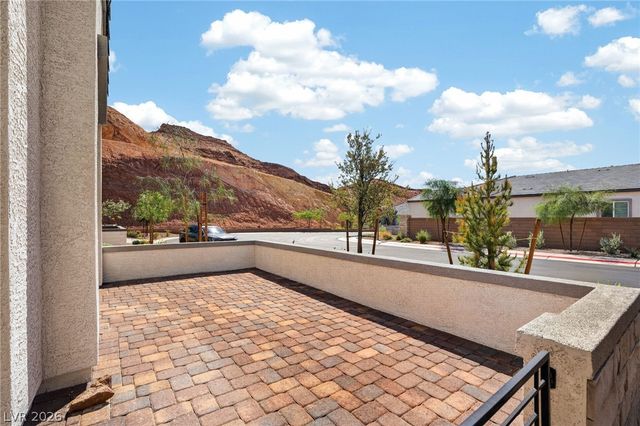 72 Navajo Bridge Lane, Henderson, NV 89011