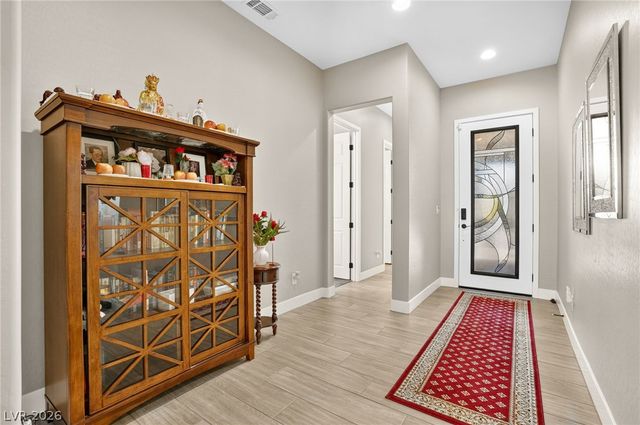 72 Navajo Bridge Lane, Henderson, NV 89011