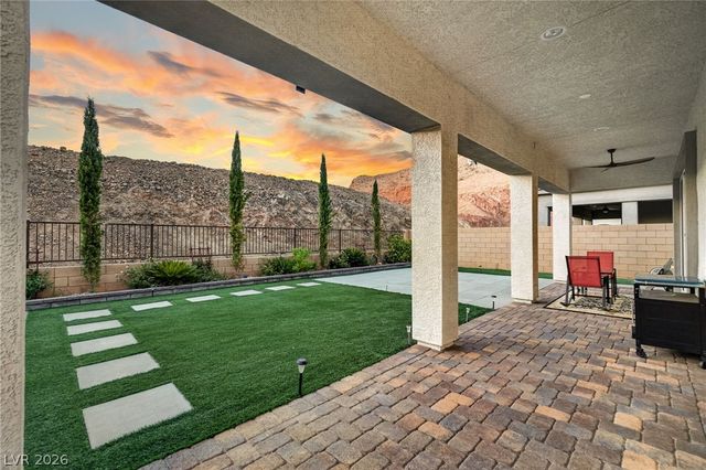 72 Navajo Bridge Lane, Henderson, NV 89011