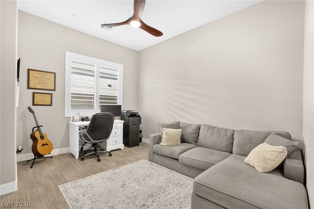 72 Navajo Bridge Lane, Henderson, NV 89011