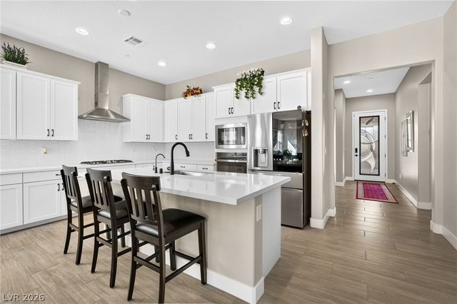 72 Navajo Bridge Lane, Henderson, NV 89011