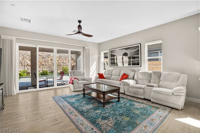 72 Navajo Bridge Lane, Henderson, NV 89011