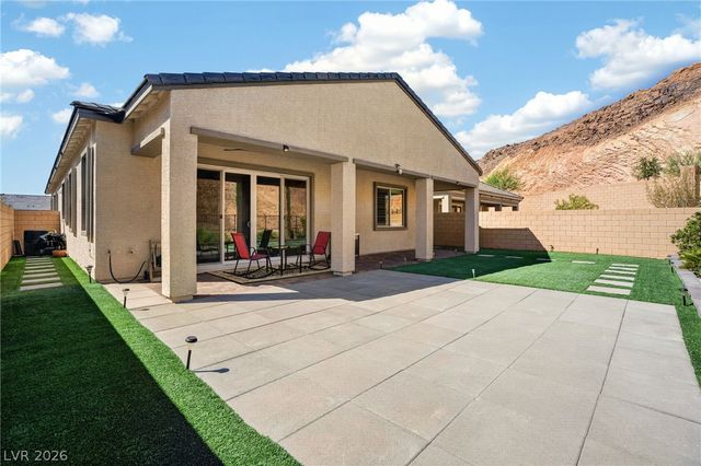 72 Navajo Bridge Lane, Henderson, NV 89011