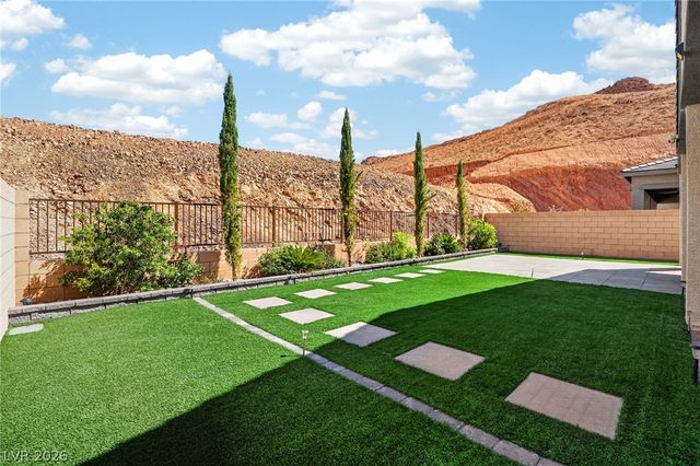 72 Navajo Bridge Lane, Henderson, NV 89011