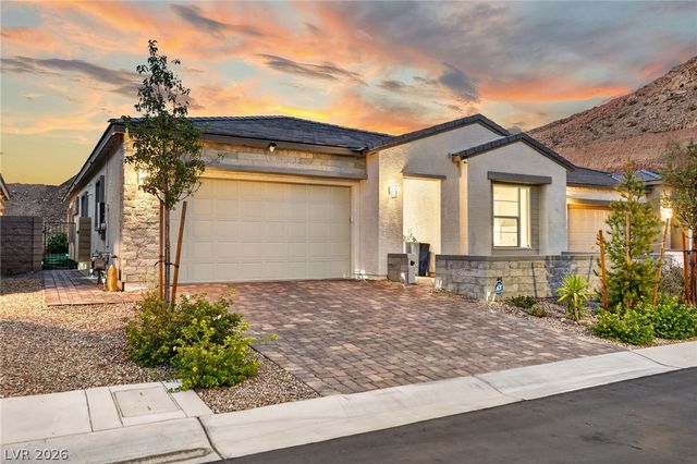 72 Navajo Bridge Lane, Henderson, NV 89011