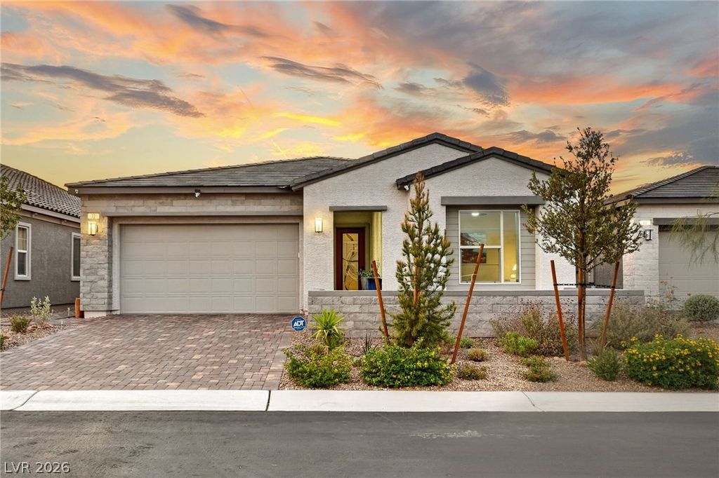 72 Navajo Bridge Lane, Henderson, NV 89011