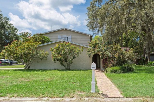 11320 CARROLLWOOD ESTATES DRIVE, Tampa, FL 33618