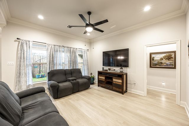 127 Horis Drive, Houma, LA 70364