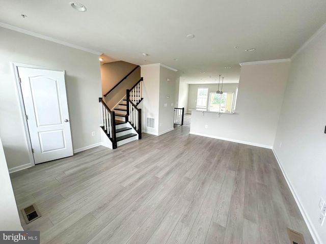 10334 VISTA MEADOW WAY, Lanham, MD 20706