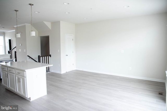 10334 VISTA MEADOW WAY, Lanham, MD 20706