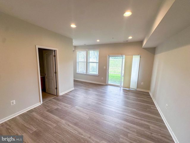 10334 VISTA MEADOW WAY, Lanham, MD 20706