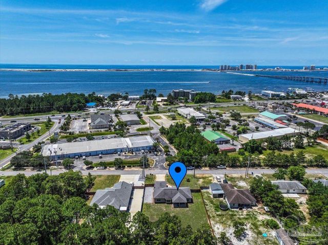 2219 River Birch Rd, Gulf Breeze, FL 32563
