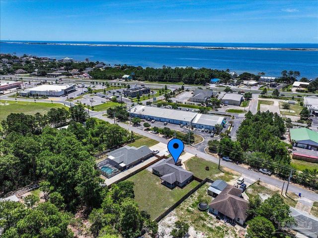 2219 River Birch Rd, Gulf Breeze, FL 32563