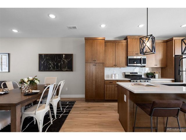 2074 S Holly St 2, Denver, CO 80222