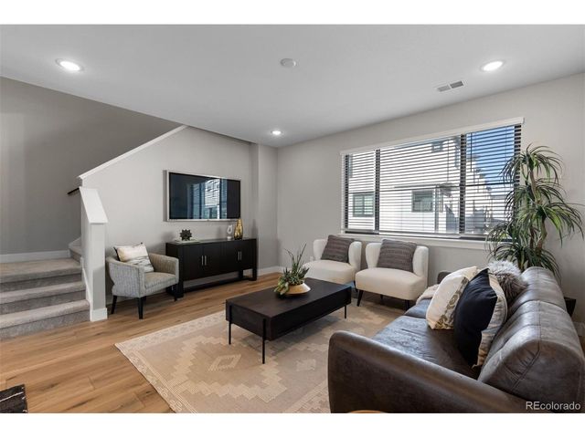 2074 S Holly St 2, Denver, CO 80222