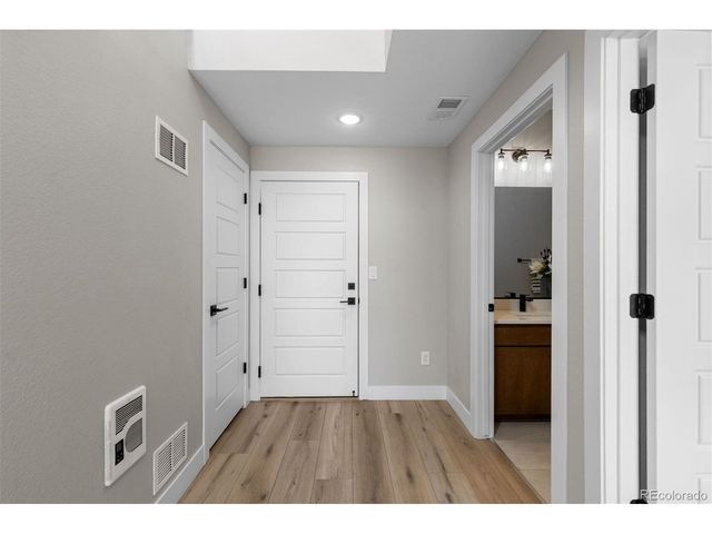 2074 S Holly St 2, Denver, CO 80222