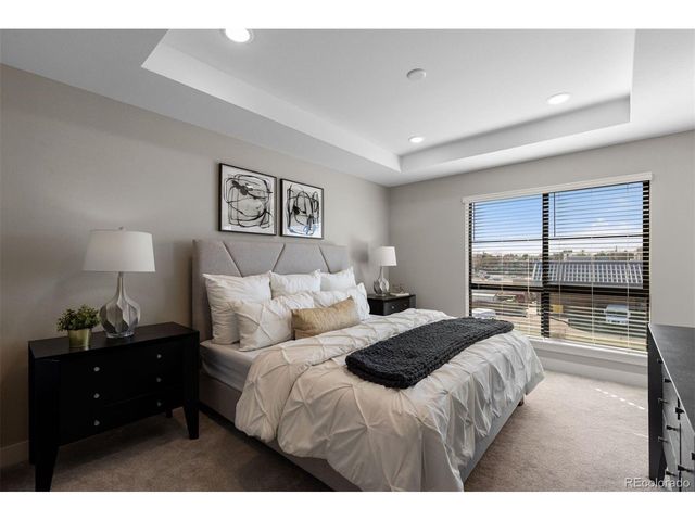 2074 S Holly St 2, Denver, CO 80222