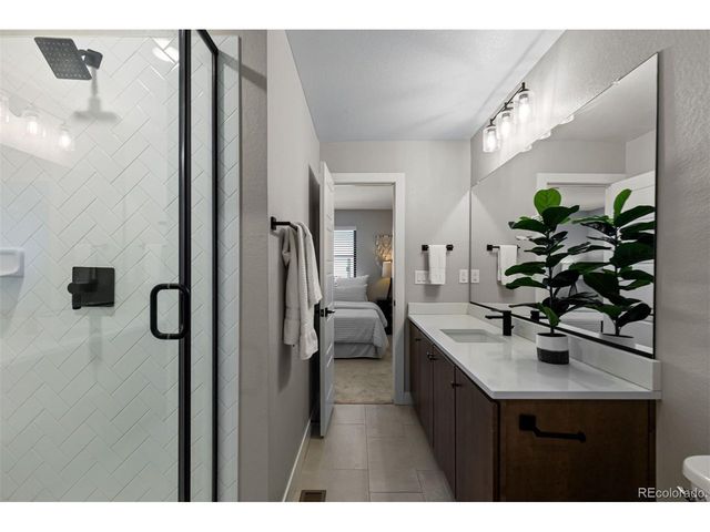 2074 S Holly St 2, Denver, CO 80222