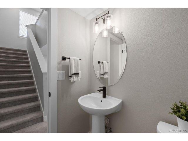 2074 S Holly St 2, Denver, CO 80222