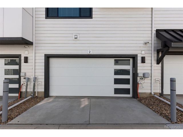 2074 S Holly St 2, Denver, CO 80222