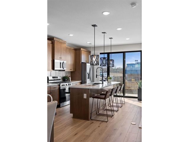 2074 S Holly St 2, Denver, CO 80222