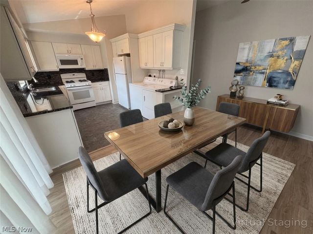 166 Huntington Drive, Northfield Village, OH 44067