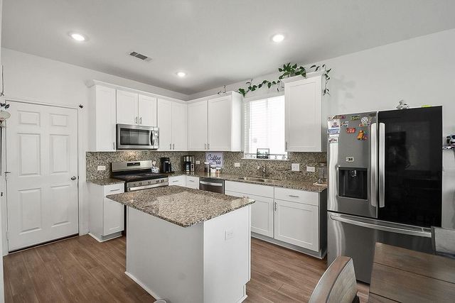 7327 Madison Commons Lane, Houston, TX 77075