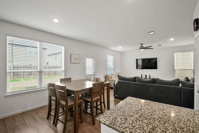 7327 Madison Commons Lane, Houston, TX 77075