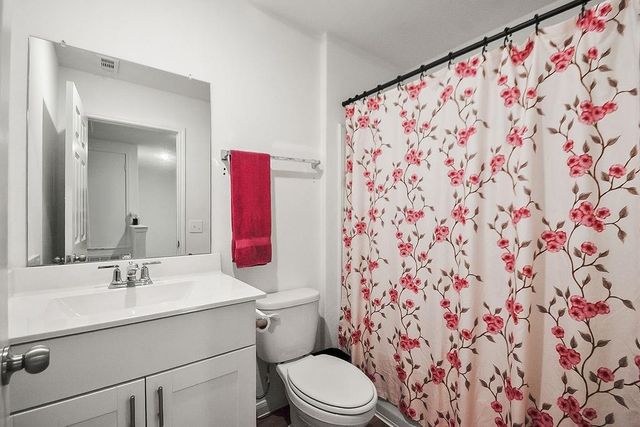 7327 Madison Commons Lane, Houston, TX 77075