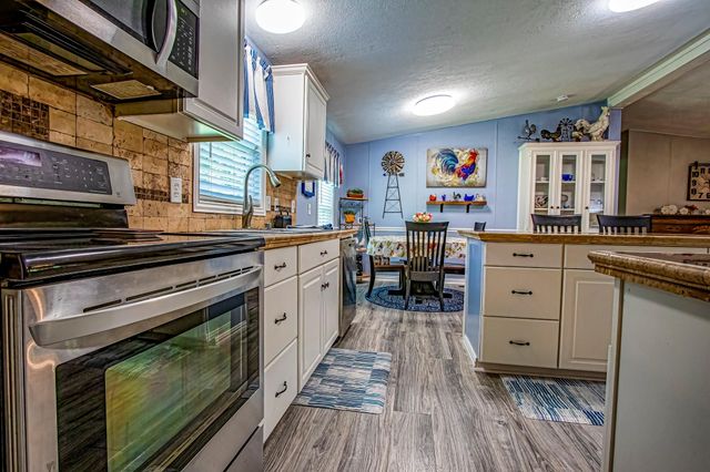 142 Hounds Chase Drive, Trinity, TX 75862