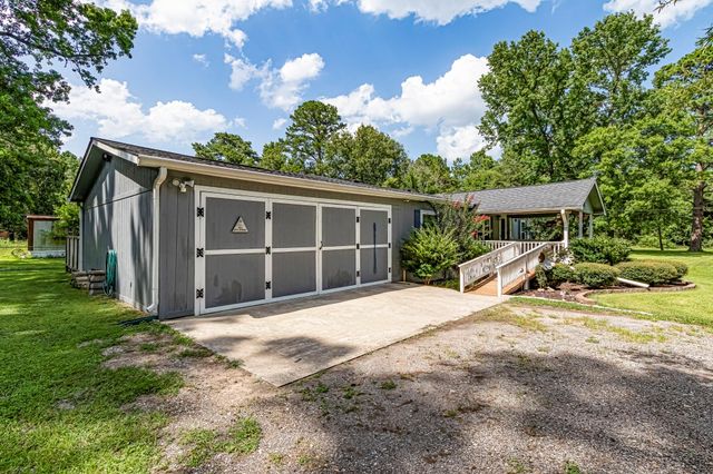 142 Hounds Chase Drive, Trinity, TX 75862