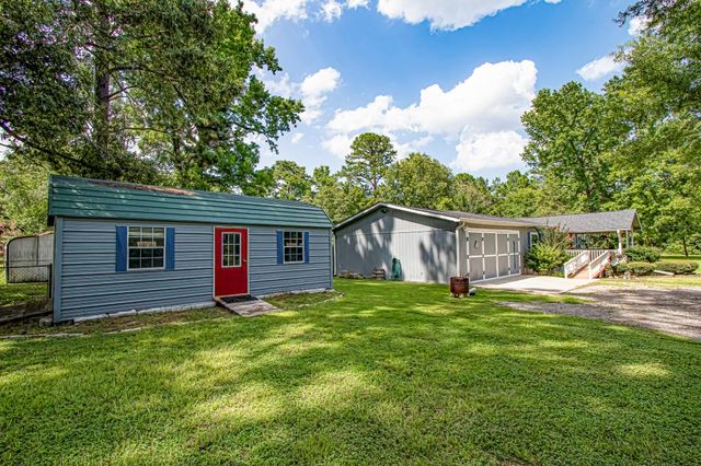 142 Hounds Chase Drive, Trinity, TX 75862