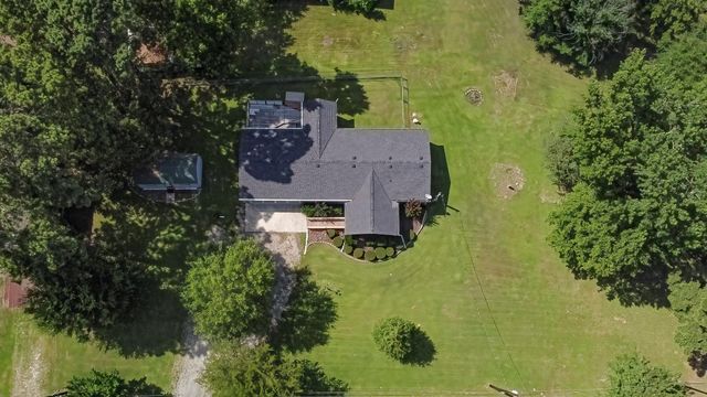 142 Hounds Chase Drive, Trinity, TX 75862