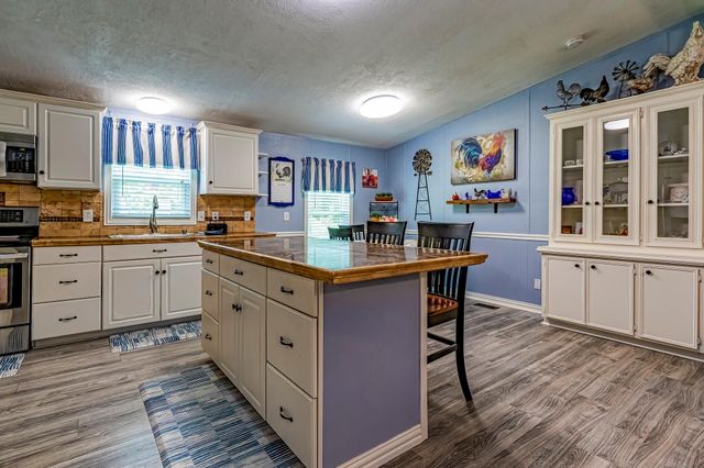 142 Hounds Chase Drive, Trinity, TX 75862