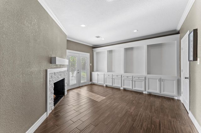 11611 Aspenway Drive, Houston, TX 77070