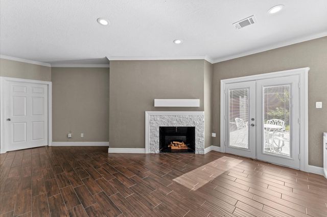 11611 Aspenway Drive, Houston, TX 77070