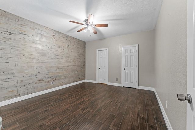 11611 Aspenway Drive, Houston, TX 77070