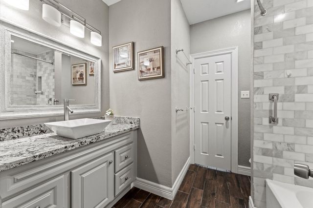 11611 Aspenway Drive, Houston, TX 77070