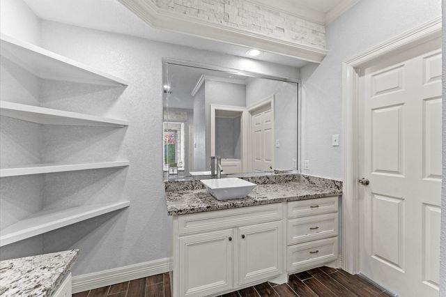 11611 Aspenway Drive, Houston, TX 77070