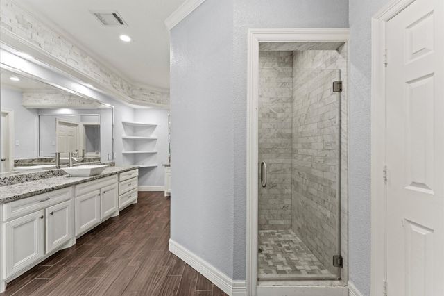 11611 Aspenway Drive, Houston, TX 77070