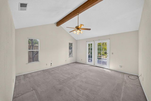 1437 E Goshen Avenue, Fresno, CA 93720