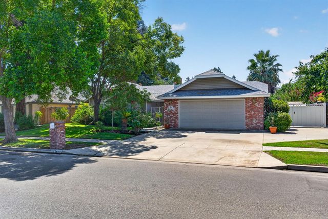 1437 E Goshen Avenue, Fresno, CA 93720