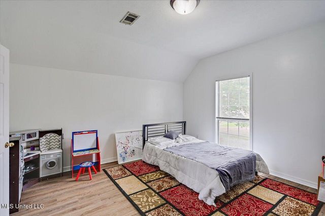 102 Parkview Lane, Brandon, MS 39047