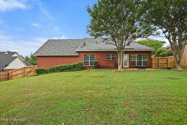 102 Parkview Lane, Brandon, MS 39047