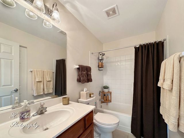 3776 Sonoma Circle, Lake In The Hills, IL 60156