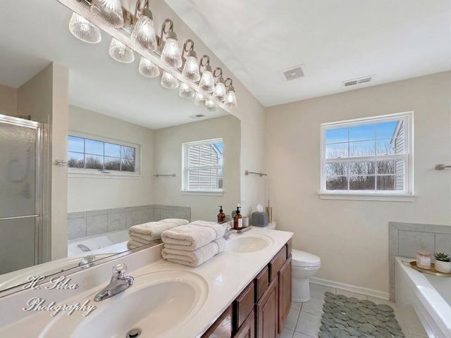 3776 Sonoma Circle, Lake In The Hills, IL 60156