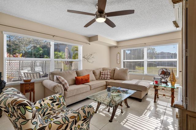 3325 SW Sunset Trace Circle, Palm City, FL 34990