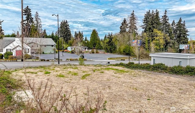1725 Meridian Avenue E, Edgewood, WA 98371