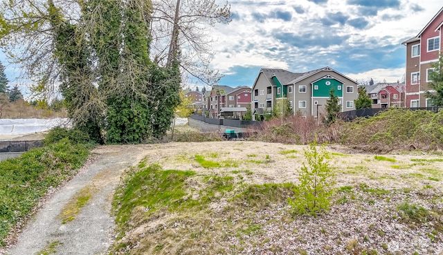 1725 Meridian Avenue E, Edgewood, WA 98371